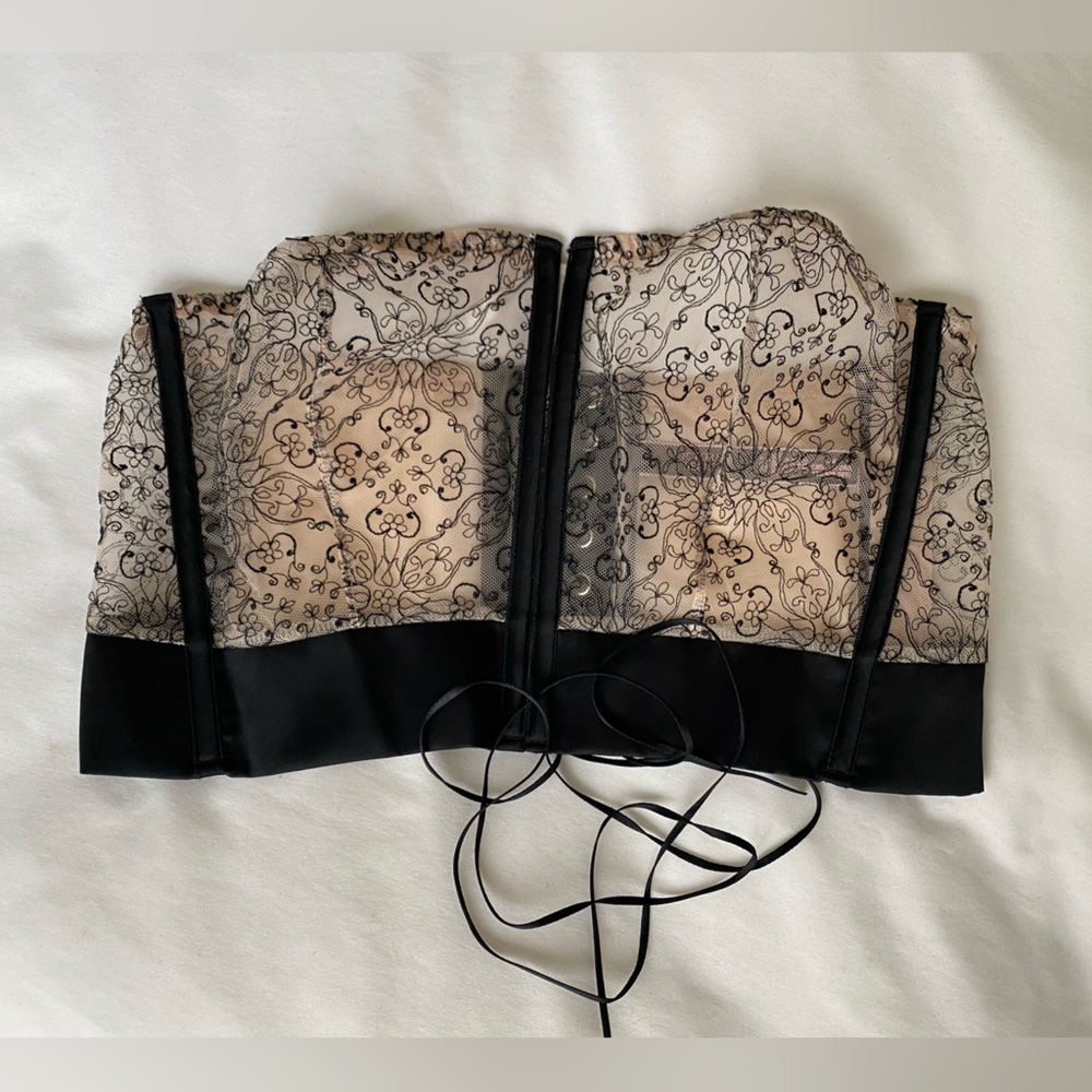 Victoria’s Secret Kendall Long Bra